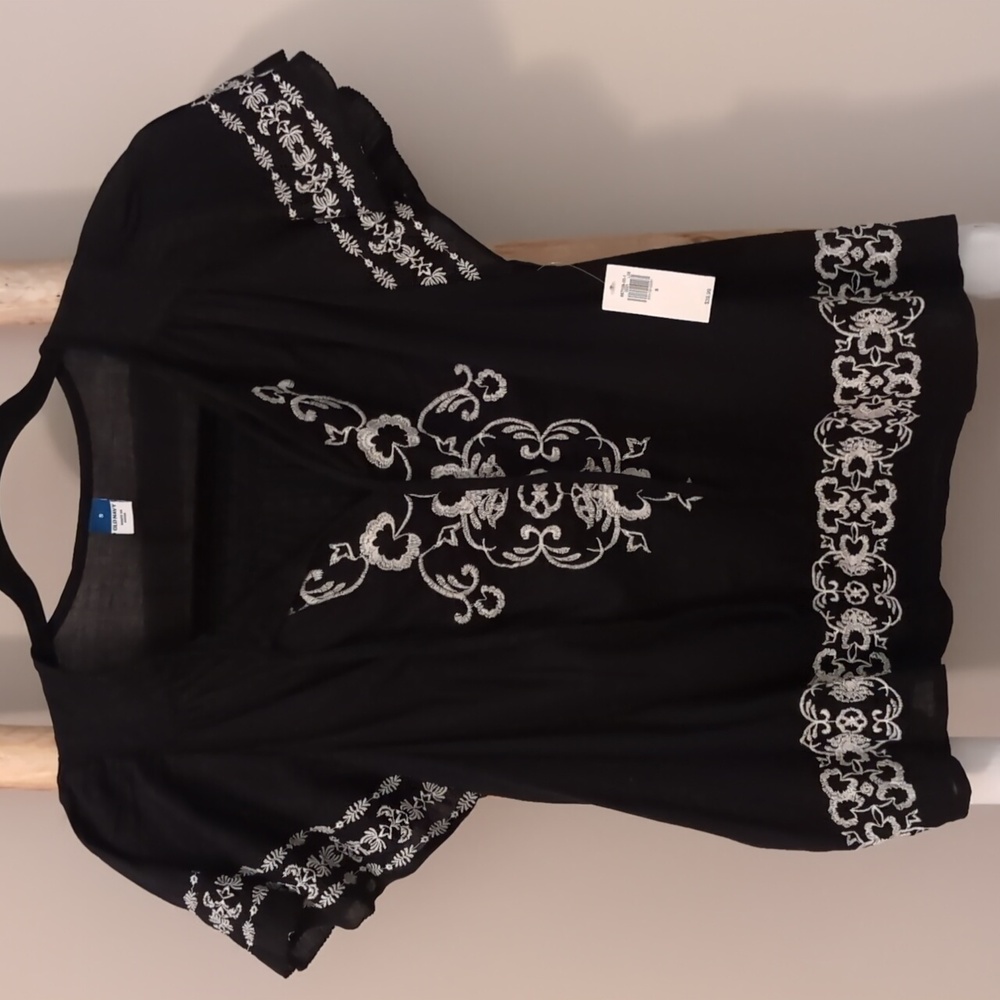 Old Navy Flutter Sleeve Blouse - NWT - Small